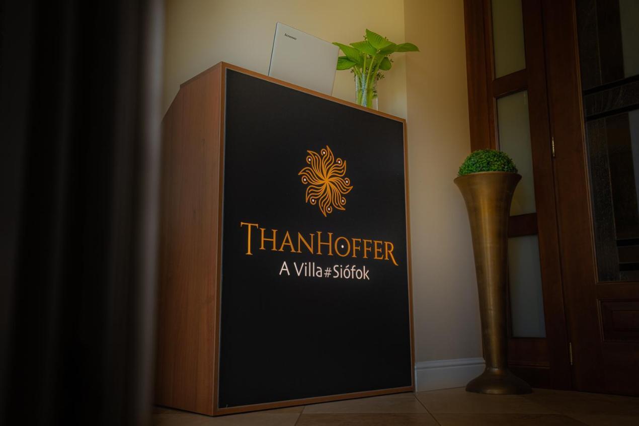 Avilla Thanhoffer Siófok Exterior foto